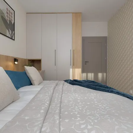 Apartment Comfortable In For 4 Guests With Underground Parking By Renters Warschau