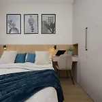 Comfortable In For 4 Guests With Underground Parking By Renters Apartment Warschau
