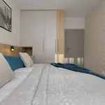 Lägenhet Comfortable In For 4 Guests With Underground Parking By Renters Warszawa